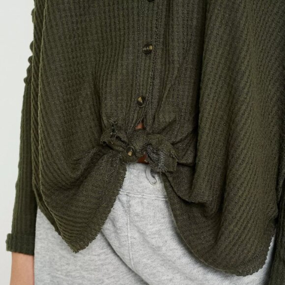 Urban Outfitters Out From Under Jojo Oversized Thermal Button-Front Top - Picture 2 of 12